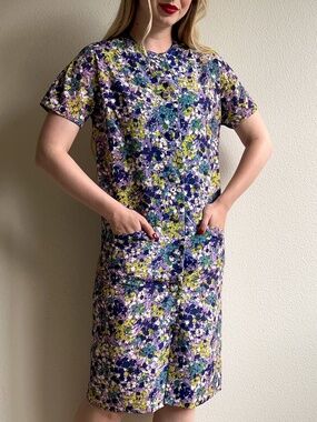 Vintage 1960s Floral Buttoned Dress With Short Sleeves (S/M)